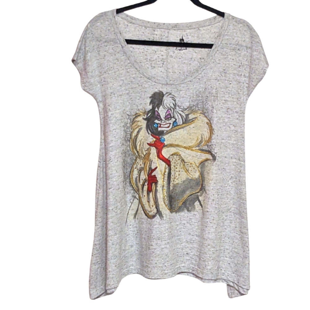 Disney Parks Cruella De Vil Tee - 101 Dalmatians Villain, Size M